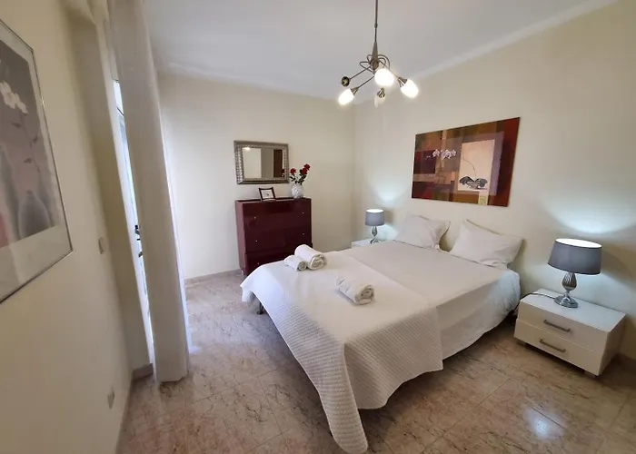 Tac - Bright Coast Quarteira